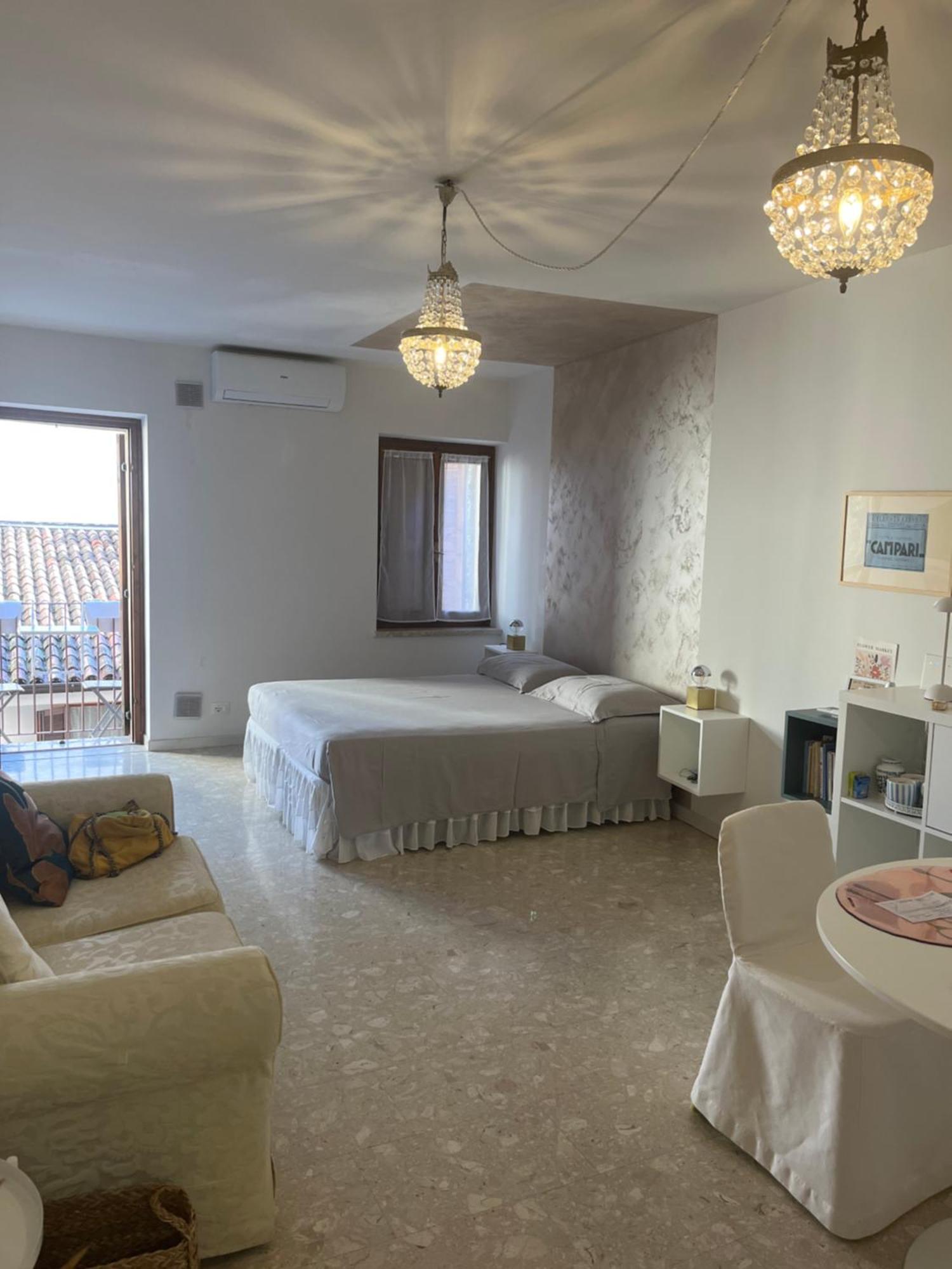 San Bernardino Monolocale Con Balcone Apartment เวโรนา ภายนอก รูปภาพ
